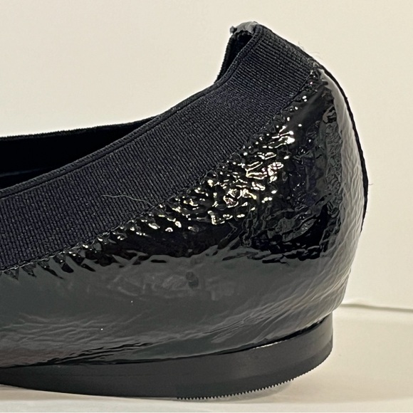 Tory Burch Black Patent Leather Caroline Logo Ballet Flats - Picture 16 of 16
